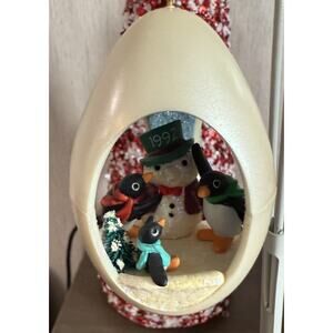 Hallmark Winter Surprise Penguin Ornament 1992 Series #4 w/ Box